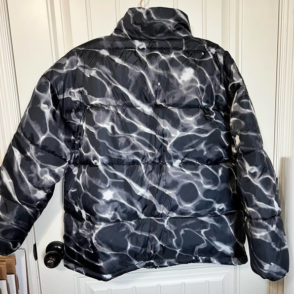 BP. Black and White Puffer Jacket Water Ripple Print - Size Small‎ - Picture 5 of 5